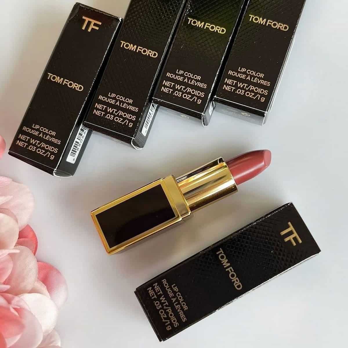 Tom Ford Casablanca 03 Hồng Đất Son Tom Ford Casablanca 03 màu hồng nâu nhẹ nhàng