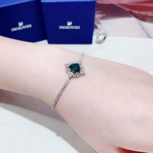Vòng tay Swarovski đá xanh ngọc lắc tay Swarovski 5498835 - Ảnh 5
