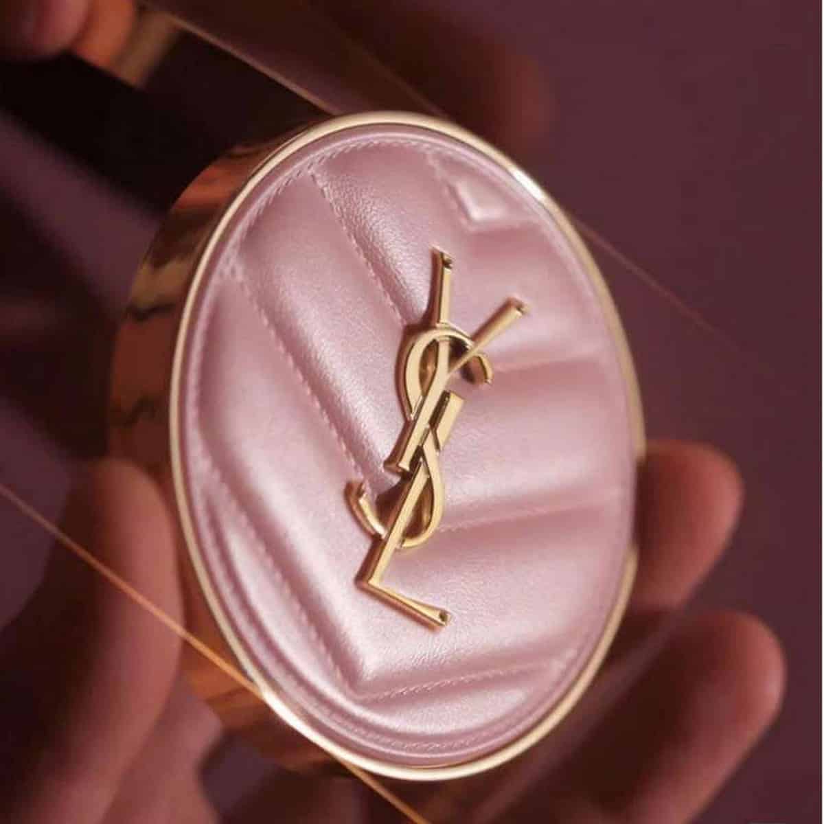 Cushion Ysl Dạng Lưới Mesh Cao Cấp Hộp cushion YSL Touche Eclat Glow-Pact với lớp lưới bên trong