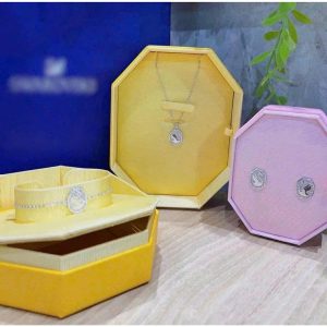 Bộ Trang Sức Swarovski Swan Signum Silver Biểu Tượng Của Sự Sang Trọng 10 Bộ Trang Sức Swarovski Swan Signum Silver Biểu Tượng Của Sự Sang Trọng - Ảnh 2