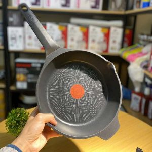 Chảo Tefal Robusto Đúc Nguyên Khối E2490244 Chảo Chống Dính Cao Cấp Bền Bỉ Tiện Lợi với Miệng Rót - Ảnh 6
