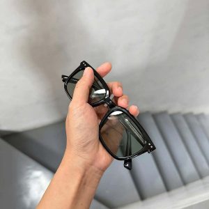 Kính Mát Hàn Quốc Mccoin Didi Thiết Kế Unisex Trendy (Kèm Túi Da + Khăn Lau) 12 Kính Mát Hàn Quốc MCCoin DiDi Thiết Kế Unisex Trendy (Kèm Túi Da + Khăn Lau) - Ảnh 5