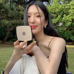 Phấn Phủ Nén Chanel Les Beiges Healthy Glow Sheer Powder Phấn Phủ Cao Cấp Cho Làn Da Căng Bóng Tự Nhiên - Ảnh 9